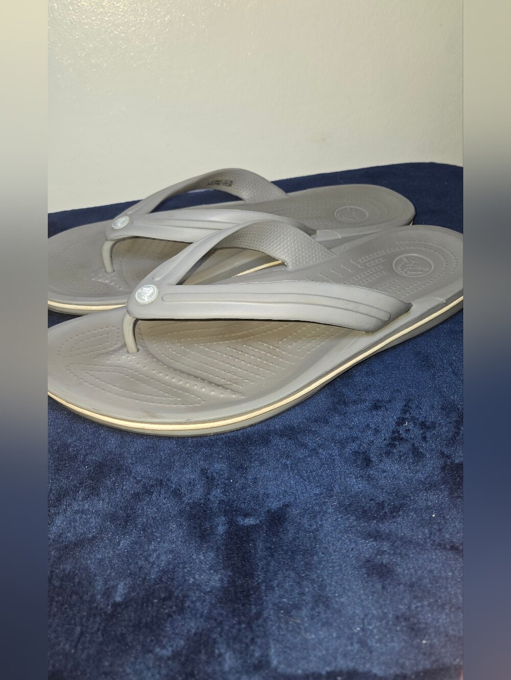 Crocs Croc Band Flip Flop Mens Size 12 Gray